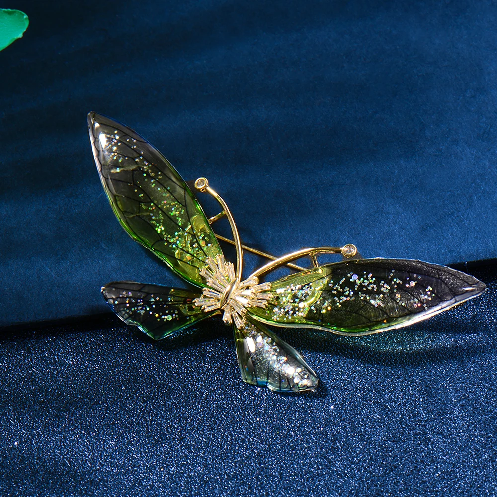 Blucome Newest Shiny Purple Butterfly Brooches Suit Bag Scarf Hat Corsage Pins Jewelry for Women Girls wedding Accessories Gifts