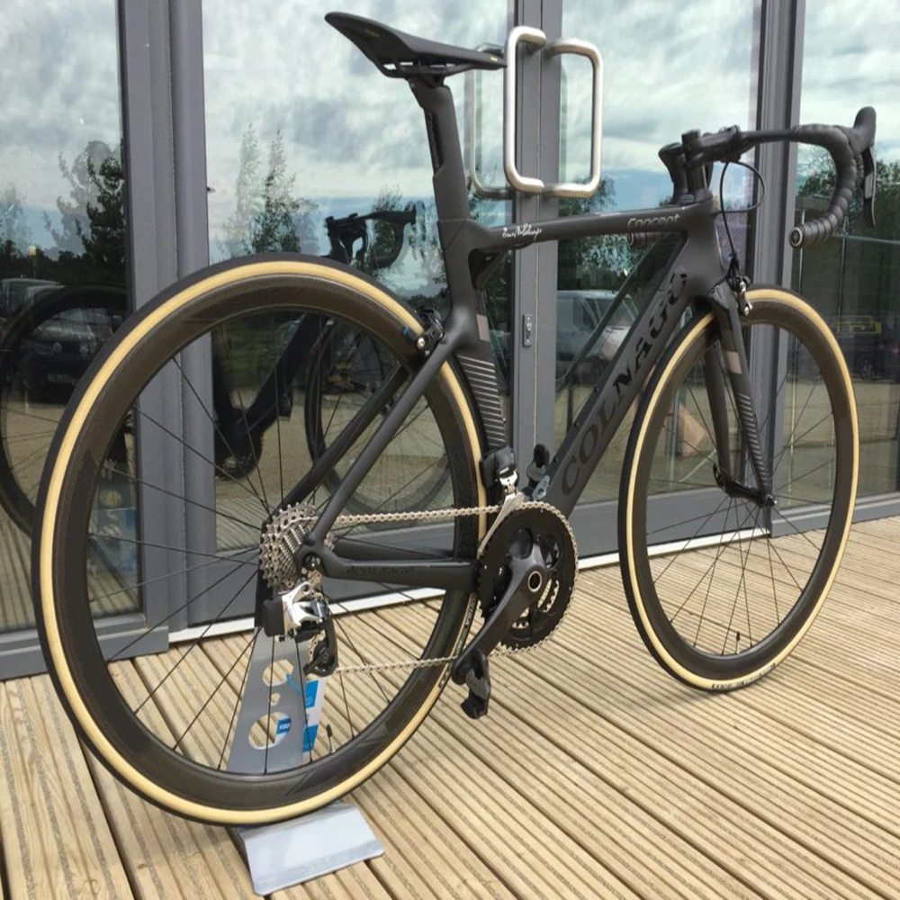 Полный углеродный шоссейный велосипед BoB Black on Colnago CONCEPT с R8010 Groupset 50 мм карбоновая