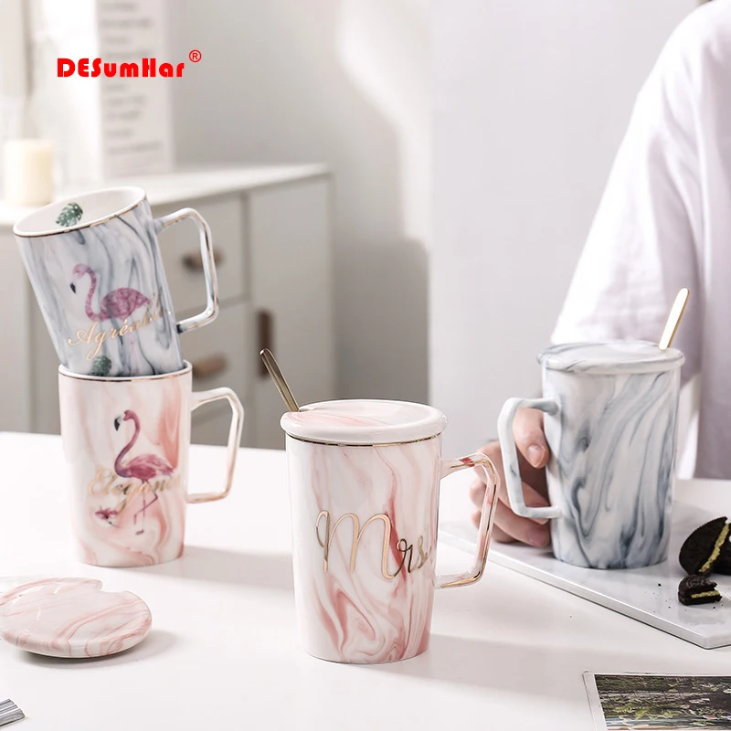 Ручная роспись золотой фламинго кружки с ложкой крышкой, мраморный фарфор кофейная кружка керамическая чай молоко чашка леди нежный человек печатных подарок