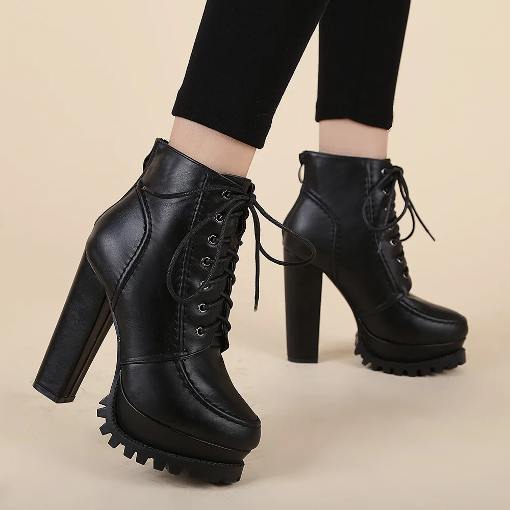 

Winter Boots Lady Round Toe Women's Rubber Shoes Rain Booties Ladies Luxury Designer Lace Up Boots-women Rivets 2020 Autumn