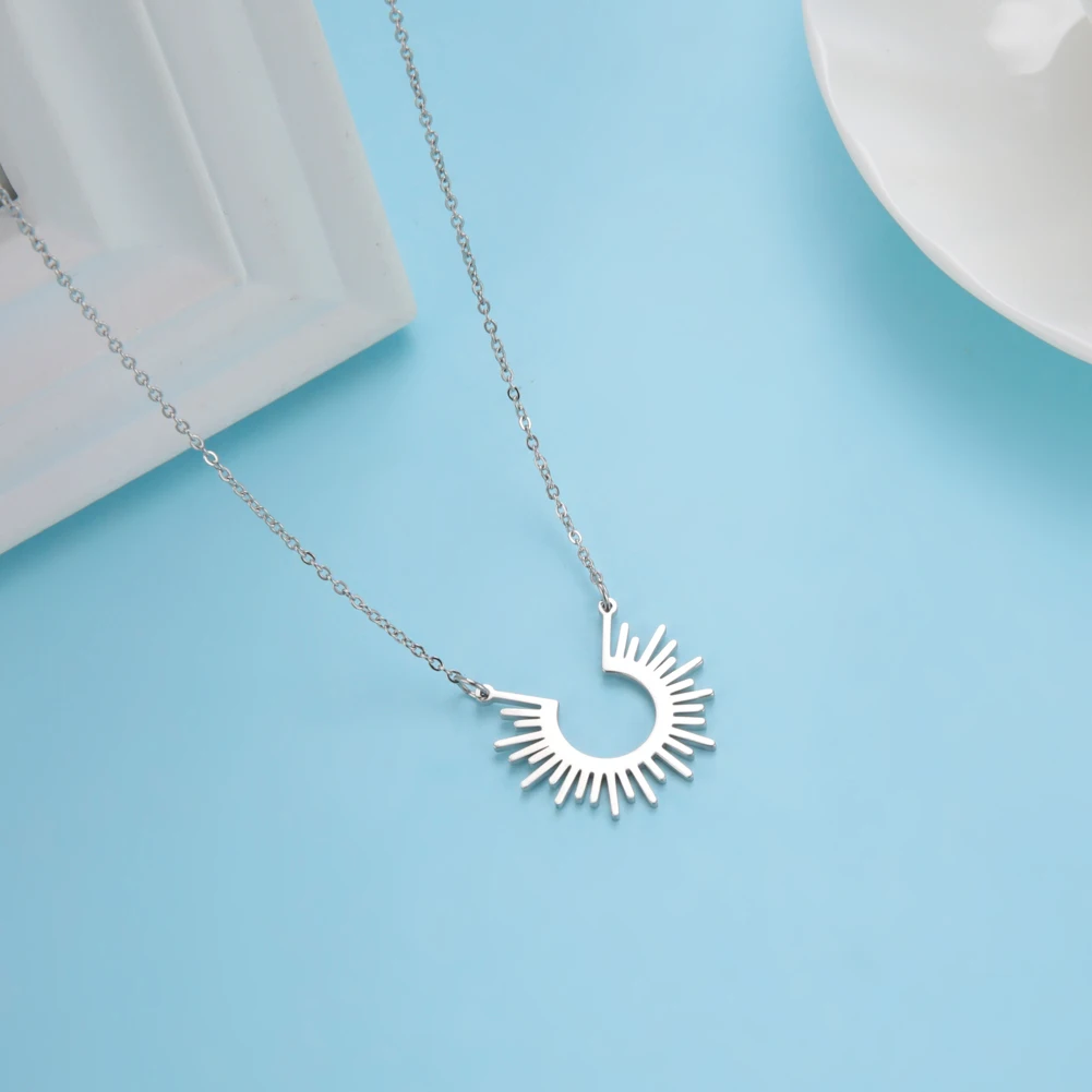 COOLTIME Edelstahl-Stern-Anhänger-Halskette für Frauen, Herzen, Mond, Stern, Sonne, afrikanische Karte, Charm, Geburtstagsschmuck, Geschenk – Detail 12