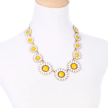 

Fashion Women's Sunflower Charm Bib Statement Collar Chunky Choker Necklace Wedding Party Jewelry