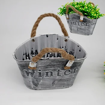 

1 Pc Creative Iron Flower Pot Garden Planter Basket Garden Planter Flower Holder for Garden Home 17x16x12 cm