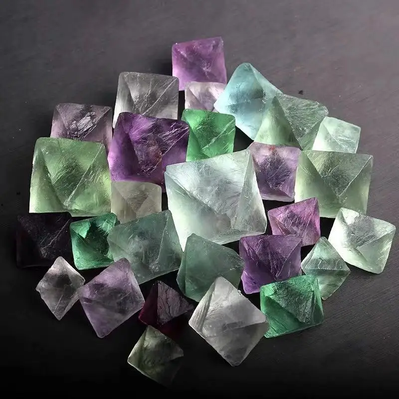 Fluorite octahedron (5)