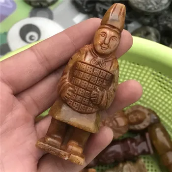 

China's antique hand-made jade carvings, ornaments, terracotta warriors and horses