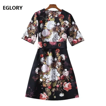 

Slim Fitted Dress 2020 Spring Fashion Ladies O-Neck Vintage Flower Print Beading Button Deco Short Sleeve Red Black Dress Mini