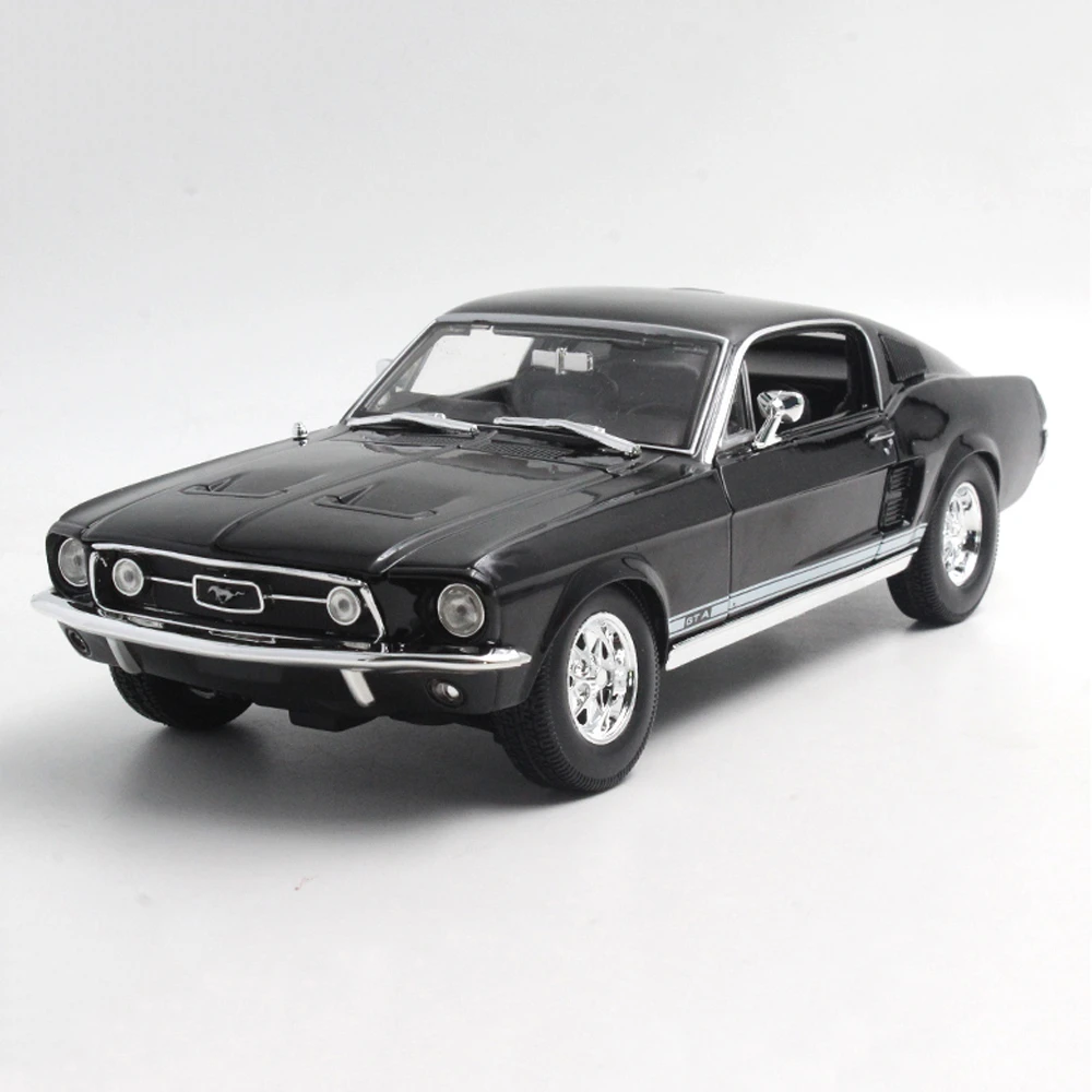 maisto 1967 ford mustang gta fastback