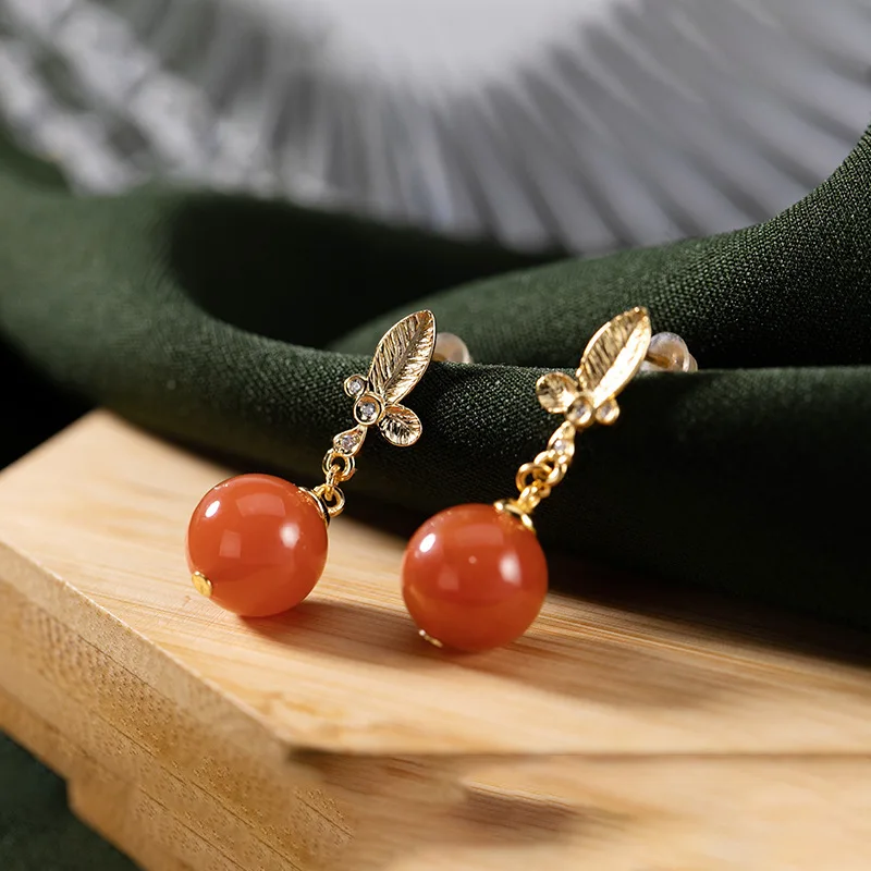 

S925 pure silver gold-plated inlaid South Red Earrings retro quality high grade leaf lady Earrings Silver Earrings