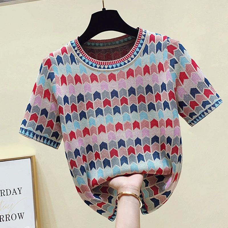 

Женский трикотажный свитер с круглым вырезом и коротким рукавом