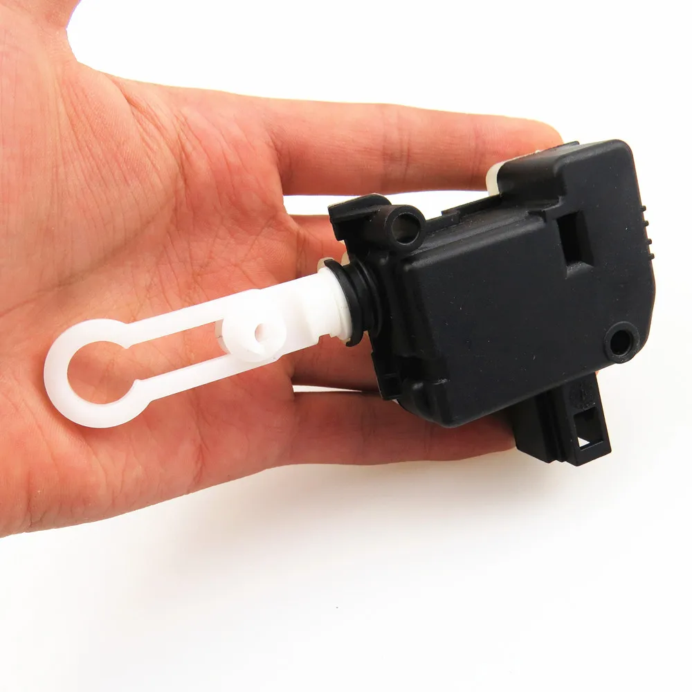 Fhawkeyeq 2Pin Coperchi Di Blocco Serratura Portellone Bagagliaio Di Un'Auto Servo Motore Per Tt A4 S4 S6 Rs6 A6 All Wheel Drive 4B5 962 115 C 4B5 962