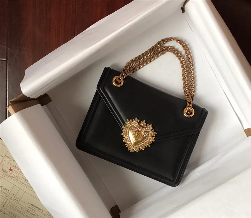 Роскошные дизайнерские сумки известного бренда с золотым сердцем и цепочками, высококачественные женские сумки на плечо, женские вечерние сумки-мессенджеры