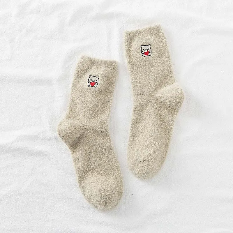 Khaki Socks Женские зимние носки в Корейском стиле с вышивкой и милым рисунком поросенка; мягкие теплые забавные носки для девушек; подарки для девочек; Skarpetki - Цвет: Khaki Socks