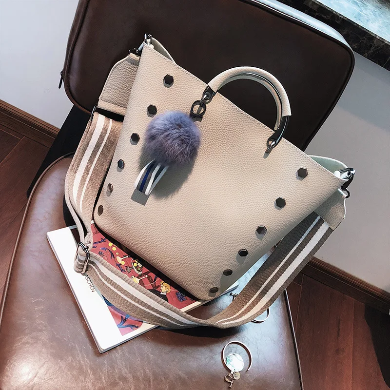 

2019 New Style Large-Volume Bucket Bag Two-Piece Set Hexagonal Rivet Shoulder Oblique Handbag