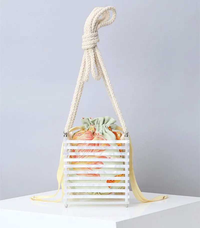 11264753177_1508568026