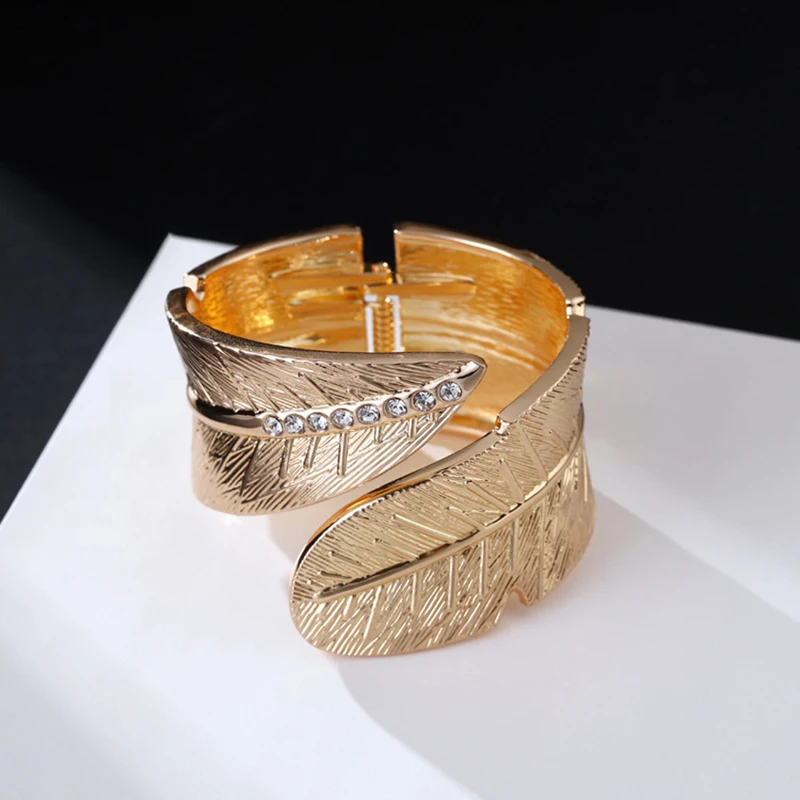 Bangles Leaves Crystal Jewelry Gold Color Womens Charm Bangle Bracelet For Gift New Fashion cuff bracelets bangle bracelet crystal bracelets