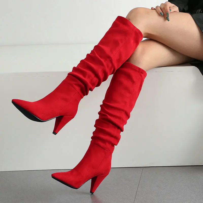 Красные, коричневые, черные сапоги до колена на каблуках с острым носком; женские сапоги; модные замшевые сапоги до колена; зимняя женская обувь; - Цвет: Красный