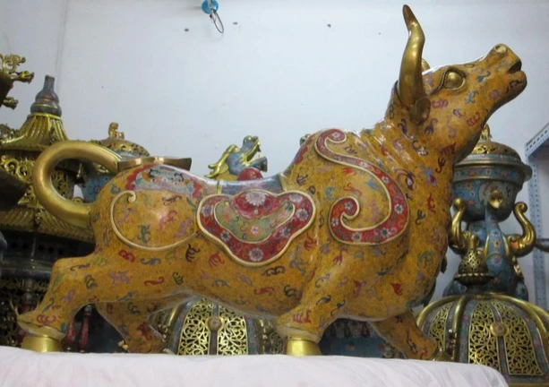 001423 28 &quotкитайские королевские Золотые Бронзовые Перегородчатые статуя