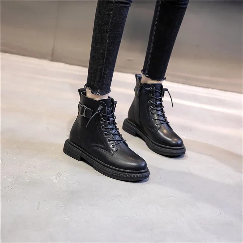 2020 Winter Fashion Women's Boots Lace Up Calf Round Head Women's Martin Boots Black Mid Heel Square Heel Women Shoes