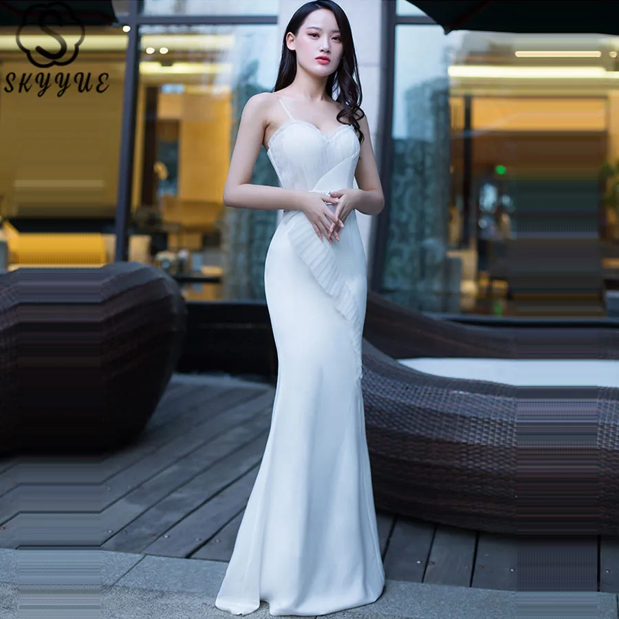 

Skkyue Sexy Strapless Evening Dresses Solid Backless Robe De Soiree Sleeveless Evening Dresses for Women Formal Gown 2019 H051