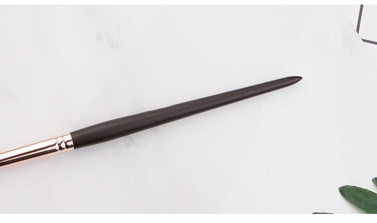 1pc Goat Hair Tapered Crease Blending Makeup Brushes Smudge Eye Shadwo Nose Highlight Mekeup Brush Cosmetic Make Up Tools