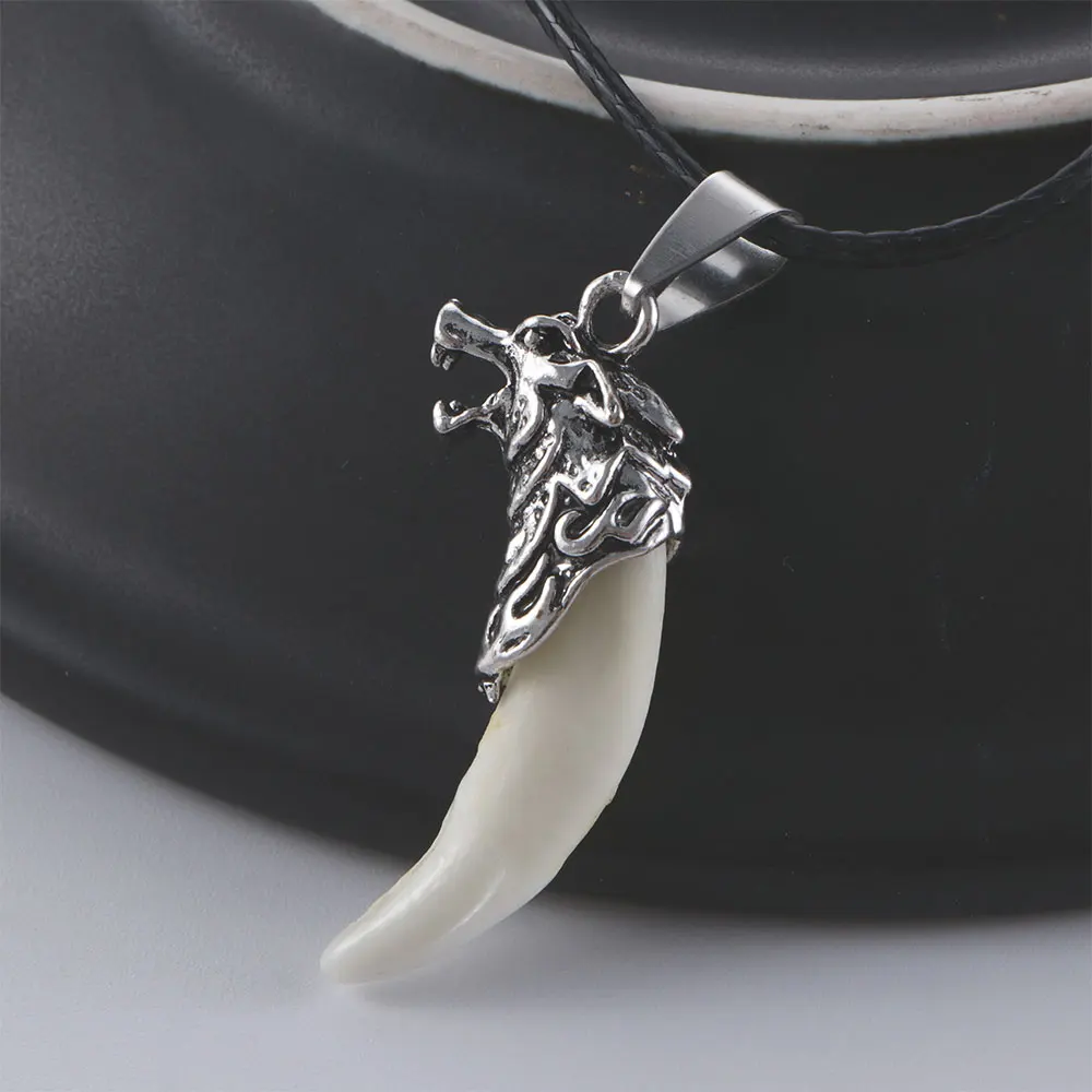 Fang Tooth Necklace Titanium Steel Wolf Tooth Pendant Jewelry