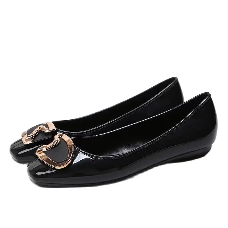 2021 Autumn Women Soft Patent Leather Flats Ladies Designers Loafers Slip On Shoes Mother Comfy Walking Footwear Cool Loafer Red