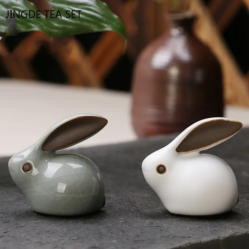 Lovely Ceramics Tea Pet Rabbit Model Statue Handmade Office Desktop Decor Ornament Boutique Tea Ceremony Accessories Gift