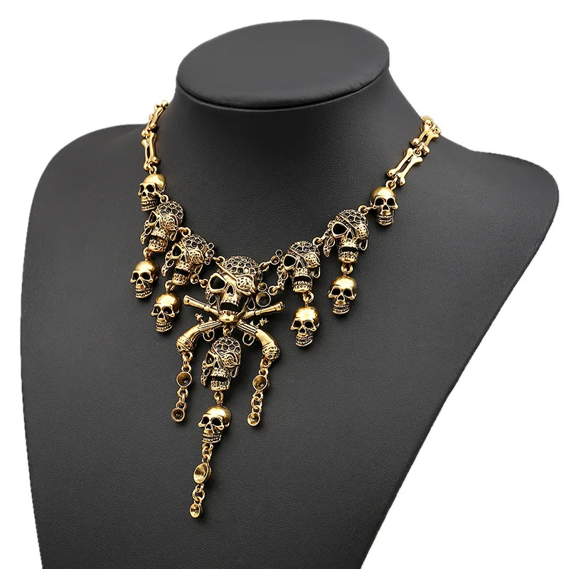 

Halloween Horror Skeleton Pendant Necklace For Women Gothic Punk Hyperbole Skull Chain Choker Necklaces Jewelry Accessories