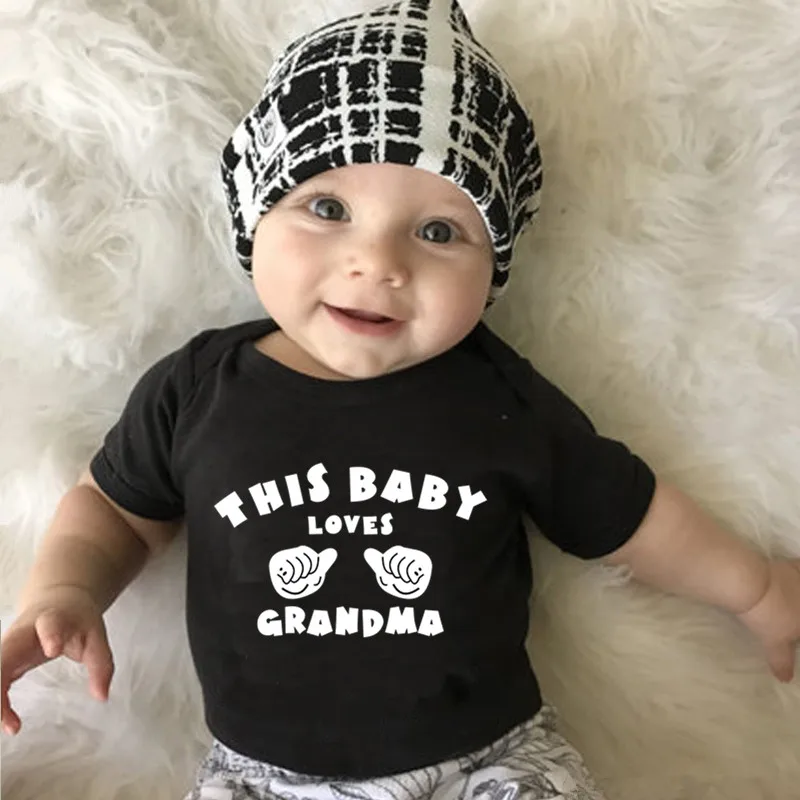 Боди для новорожденных с надписью «This Baby Loves Grandma»; черный хлопковый боди для маленьких мальчиков; одежда для малышей от 0 до 18 месяцев