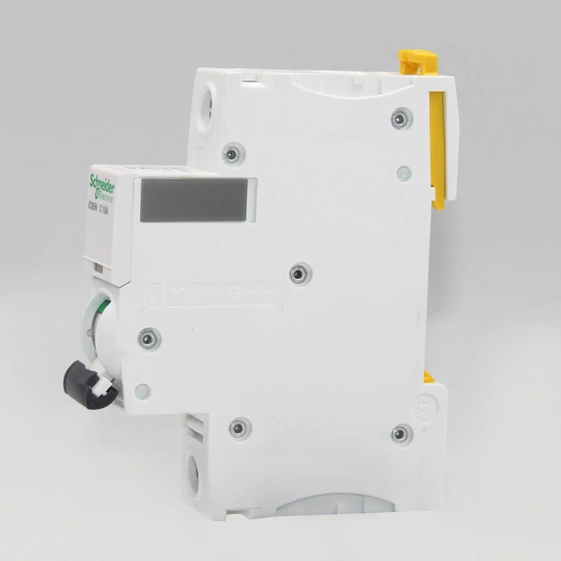 Original Export Miniature Circuit Breaker Type C 1P 10A Thermal Magnetic 230/400 VAC 50/60 Hz A9F18110