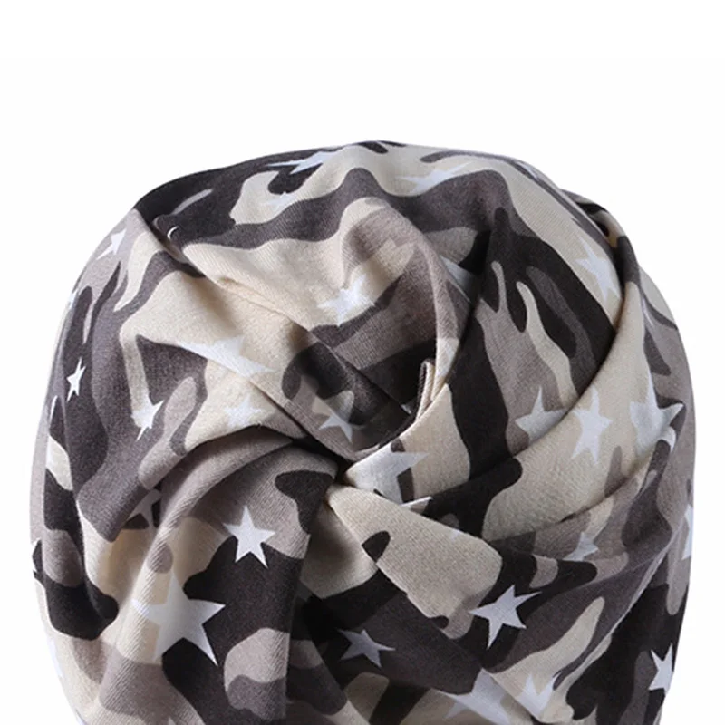 9996680933_2039393435