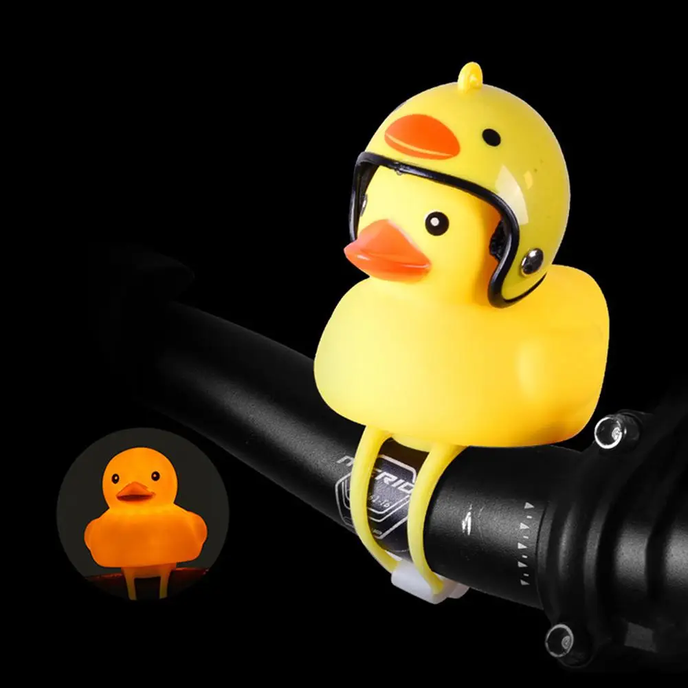 Bicicleta bonito pouco amarelo pato pouco amarelo frango capacete ...