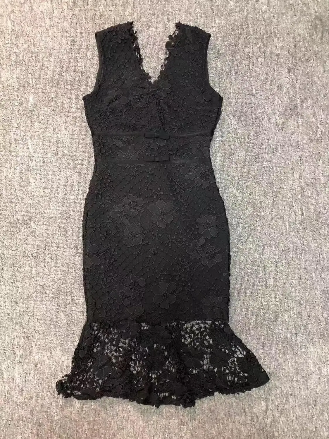 Черный Women Floral Lace Club Party Dress Black White Coral Red Slim Sheath Dress Bandage Sleeveless Summer Clubwear Midi Bodycon Dress - Цвет: Черный