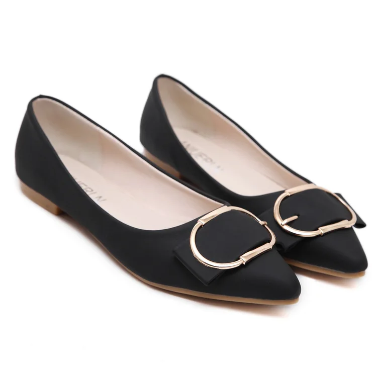 Новые весенне-осенние туфли на плоской подошве женские туфли с острым носком и металлической пряжкой на мягкой подошве универсальная женская обувь S028 - Цвет: Черный
