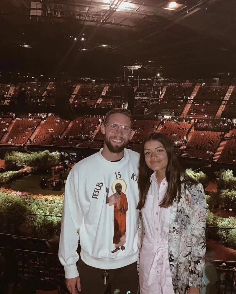 mmexport1574689978254