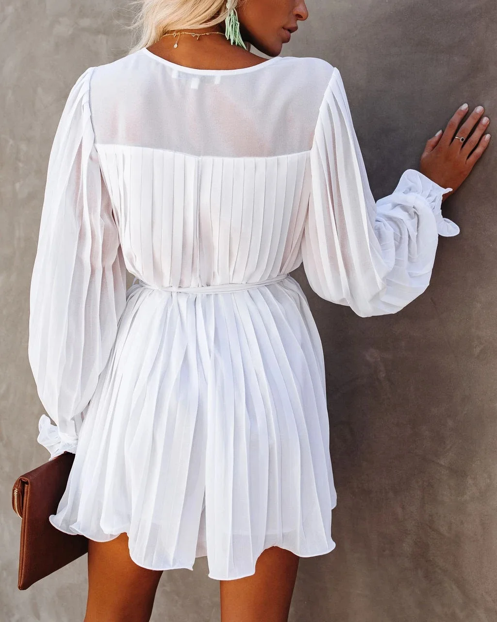 High Quality Chiffon Bikini Cover-ups Sexy V-neck Self Belted Summer Dress White Tunic Women Beach Wear Swim Suit Cover Up A396