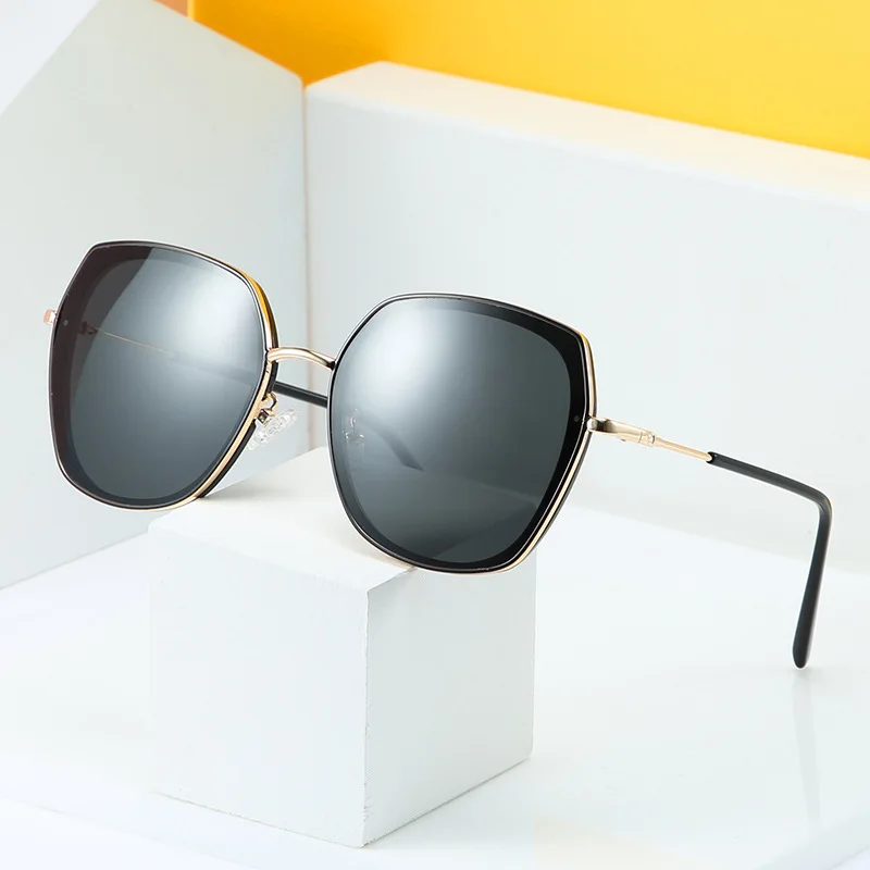 Поляризационные солнцезащитные очки LONSY женские с градиентными линзами