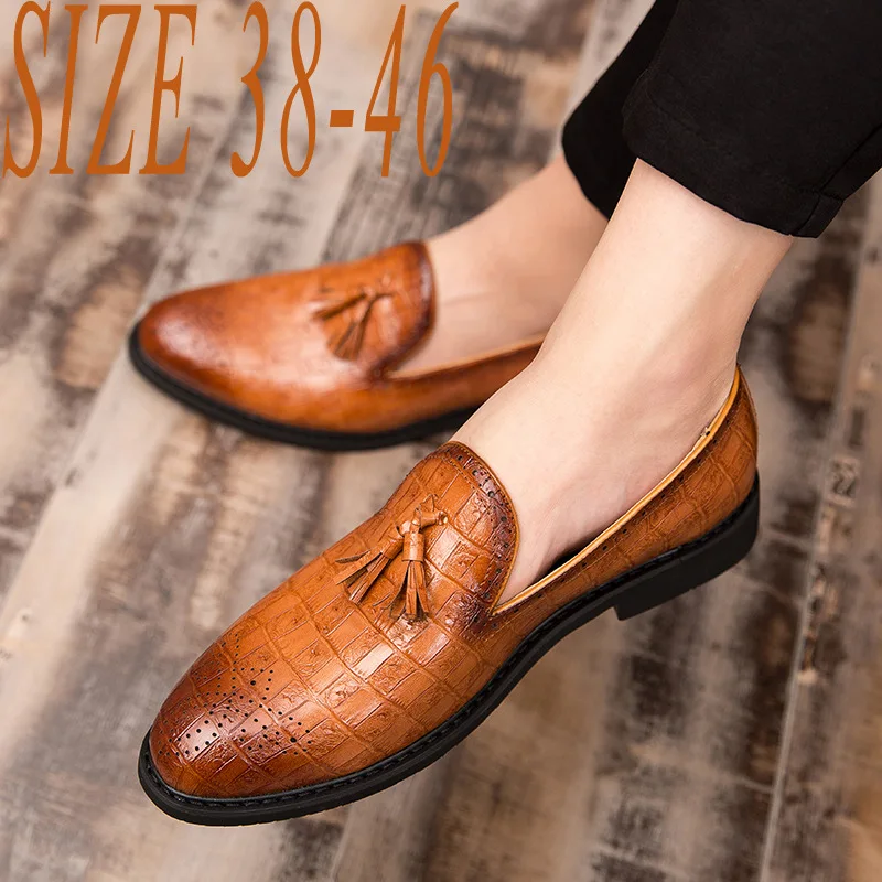 

British Dress Shoes Man Tassel Loafers Leather Business Suit Shoes Pointed Toe Formal Oxfords Man Wedding Shoe Moccasins For Men