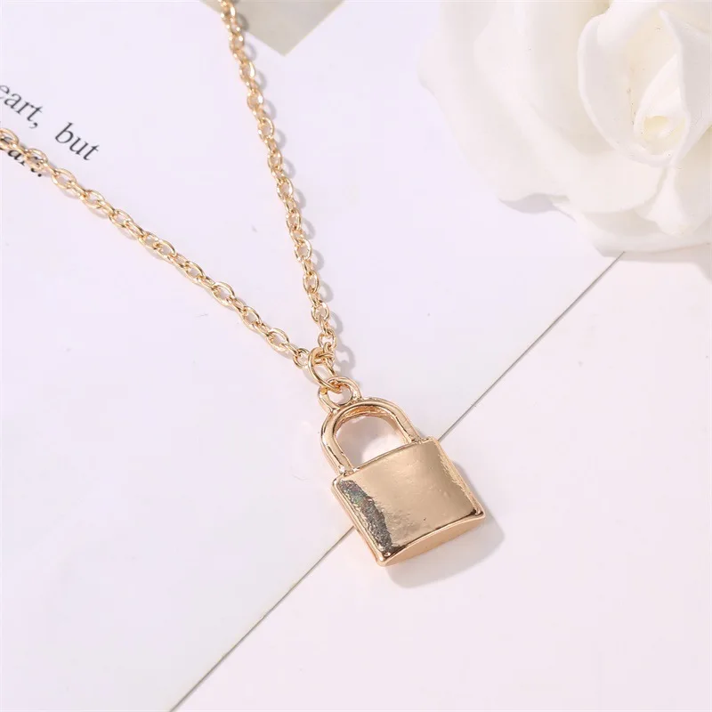 Fashion Women Men Punk Lock Pendant Necklace Copper Padlock Charm Neck Chains Gothic Simple Unisex Jewelry Friendship Gifts