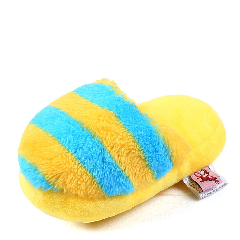 Pet Dog Toy Slipper Toy Plush Dog Vocal Toy Plush Slipper Pet Puppy Supplies 6 Colours - Цвет: Yellow