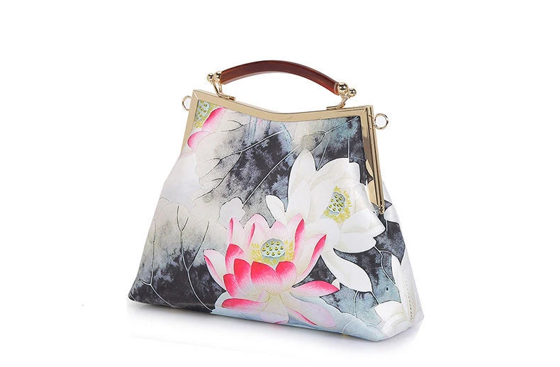 2021 Newest Pure Handmade Bag Fringe Designer Lock Shell Bags Vintage Chain Women Shoulder Crossbody Bag Chic Women's Handbags