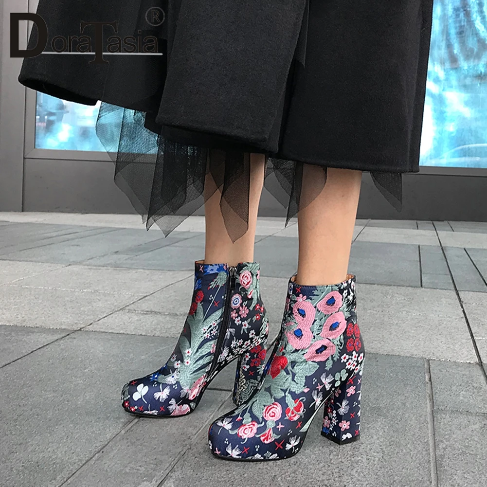 

DORATASIA New Brand Ethnic Platform Booties Ladies Party Fashion Embroider Ankle Boots Women 2019 High Heels Shoes Woman 33-43