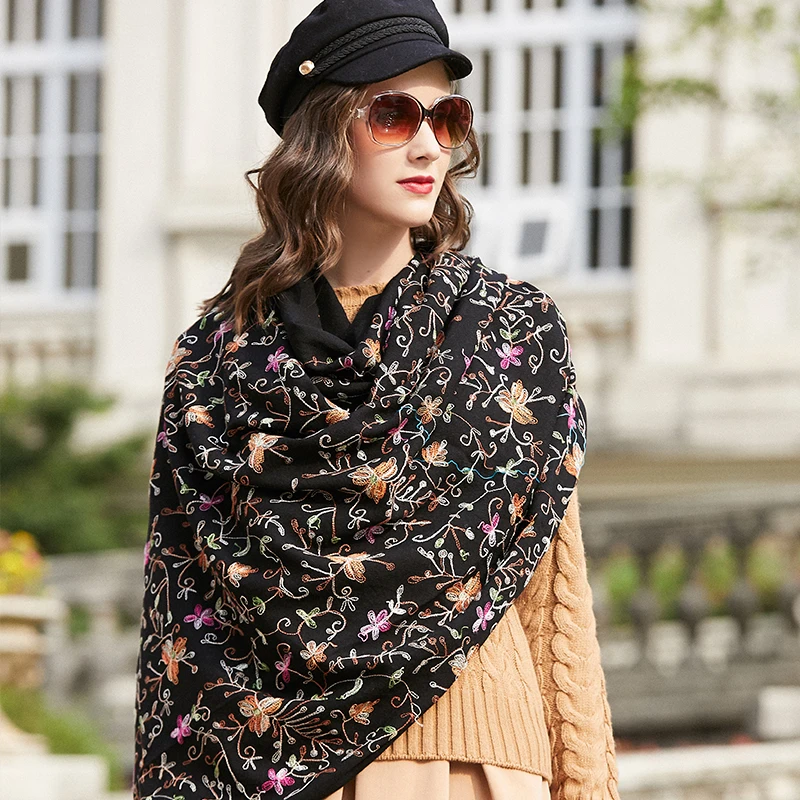 Baratos Bufandas de mujer de lana Stoles elegante Carf chal bufanda Bandana bufanda de lujo marca musulmana Hijab playa manta cara escudo Foulard