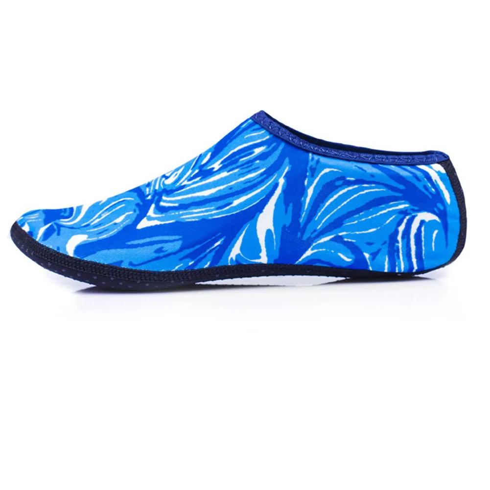 Мужская и Женская водонепроницаемая обувь пляжная обувь Летняя акваобувь для плавания камуфляжные дышащие удобные нескользящие носки для дайвинга водные виды спорта - Цвет: blue