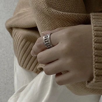 

Silvology 925 Sterling Silver Interlock Chain Rings Vintage Weave Do The Old Minimalist Rings for Women Korea Style 925 Jewelry