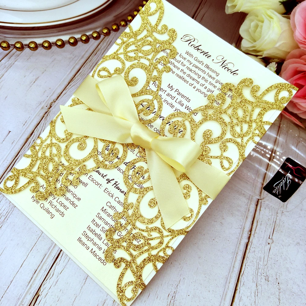 50 шт. золотые блестящие свадебные приглашения с лазерной резкой, лента цвета шампанского и блестящий конверт, печать на заказ, вечерние приглашения