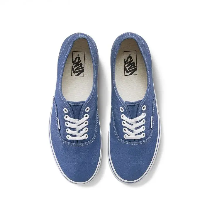 Оригинальные VANS Аутентичные пары моделей скейтбординга парусиновая обувь с низким берцем на шнуровке уличный стиль легкий прочный VN000QER5U8