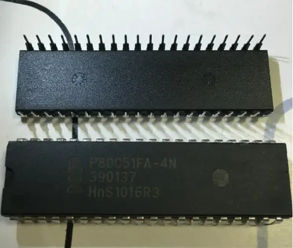 

Freeshipping P80C51FA-4N P80C51FA P80C51F