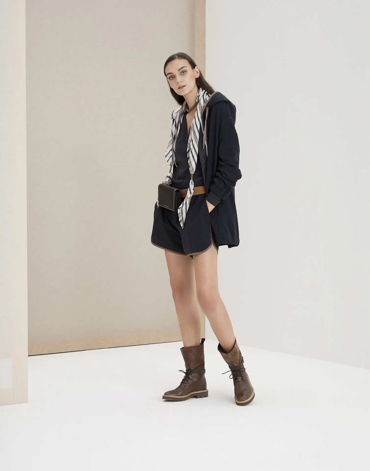 

2019 Autumn New Style Western Style Elastic Hem Elegant WOMEN'S Dress Bead Necklace Contrast Color Jacket Women's Autumn