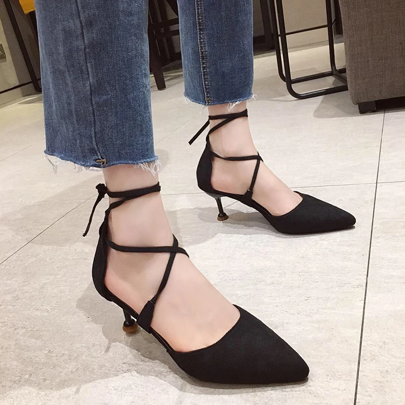 Элегантные женские туфли с острым носком; zapatos tacon mujer; туфли-лодочки с ремешками; пикантные туфли на шпильке в стиле ретро; женские элегантные U18-76 на шнуровке в сдержанном стиле
